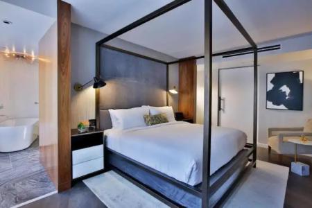 The Statler Dallas, Curio Collection By Hilton - 86