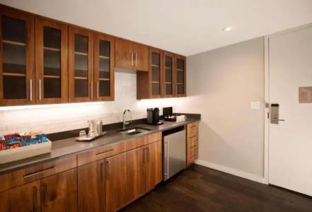 The Statler Dallas, Curio Collection By Hilton - 93