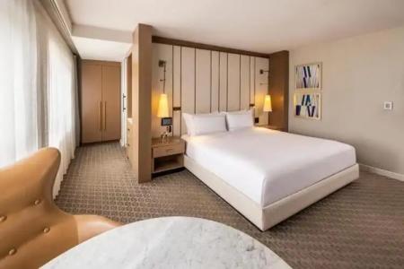 The Statler Dallas, Curio Collection By Hilton - 75