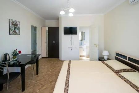 Семейный гостевой дом на Одесской - 7