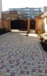 Семейный гостевой дом на Одесской - 24