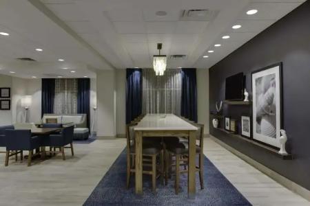 Hampton Inn Fort Lauderdale - 9