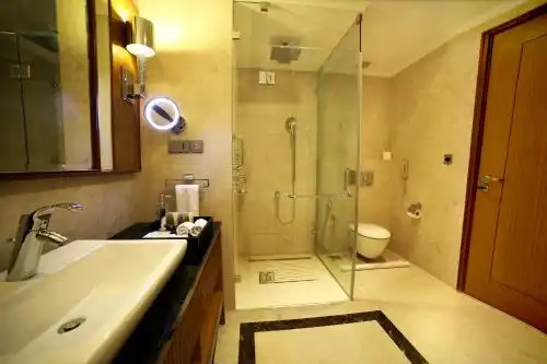 Ramada Plaza Chennai - 14