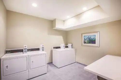 La Quinta by Wyndham Northeast - 32
