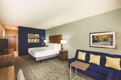 La Quinta by Wyndham Northeast - 25