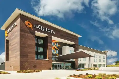 La Quinta by Wyndham Northeast - 0