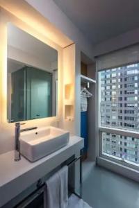 Yotel New York Times Square - 68