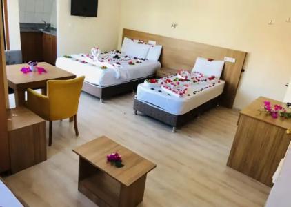 Castello & Aparts - 3