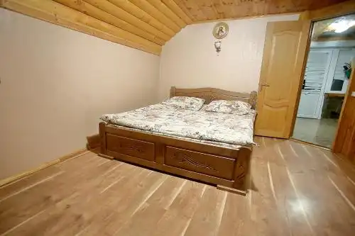 Zatyshna Domivka - 21