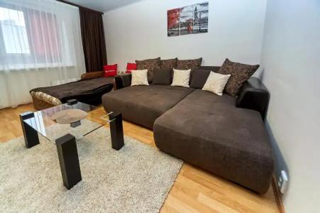 Двухкомнатная кв. на Ул. Нахимова - 44