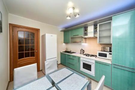 Двухкомнатная кв. на Ул. Нахимова - 1