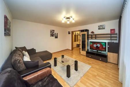 Двухкомнатная кв. на Ул. Нахимова - 14