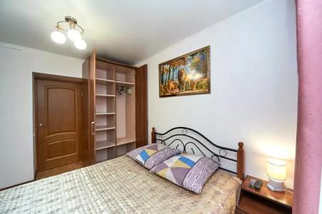 Двухкомнатная кв. на Ул. Нахимова - 10