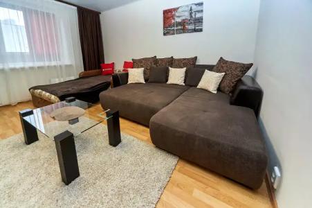 Двухкомнатная кв. на Ул. Нахимова - 17