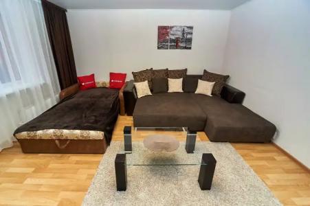 Двухкомнатная кв. на Ул. Нахимова - 16