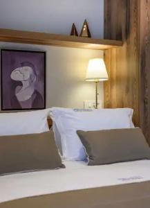 Minaret Suites and - 28