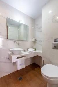 Minaret Suites and - 47