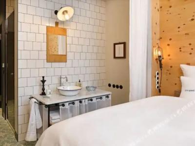 25hours The Royal Bavarian - 24