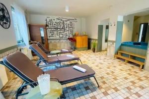 Villa Oliva Boutique Rooms & Spa Zamárdi, Замарди