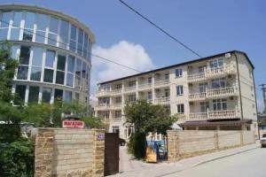 Отель «Наутилус», Новомихайловский