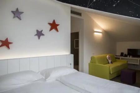 Holiday Iv Gardan - 18