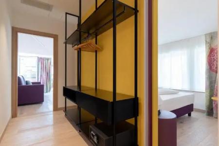 Holiday Iv Gardan - 91