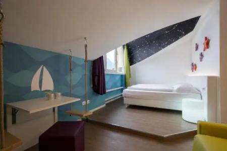 Holiday Iv Gardan - 57