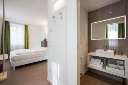 Holiday Iv Gardan - 10