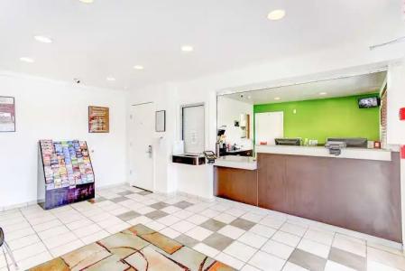 Studio 6-Kissimmee, FL - Orlando - 1