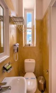 Palladian Home - 38