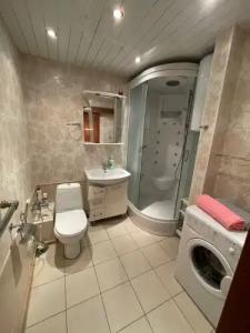 на Грибоедова 9 - 11