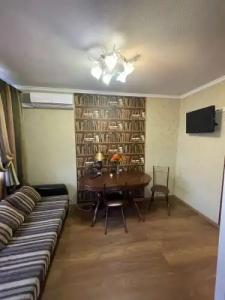 на Грибоедова 9 - 4