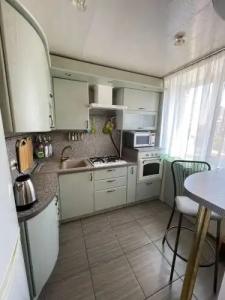 на Грибоедова 9 - 15