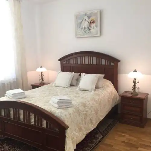 Сталинка у Патриарших