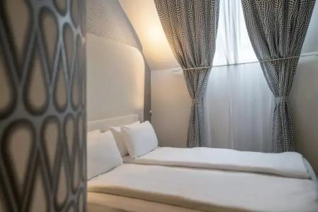 Magic Korskirken - 4