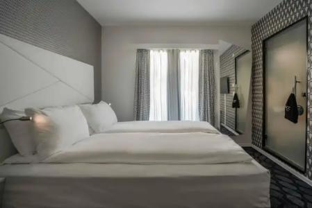 Magic Korskirken - 3