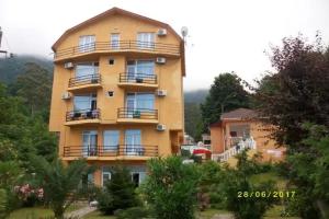 Hotel «Costa Rica», Квариати