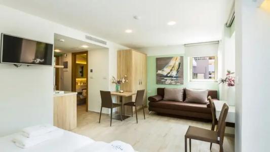 Menta City Boutique - 72