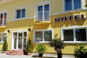 Hotel Sörmester, Сарваш