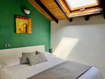 Alla Fontanella - 28