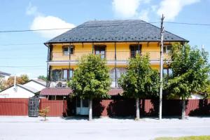 Filvarok Hotel, Броды