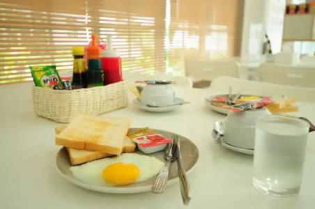 Montara and Resort Korat - 10