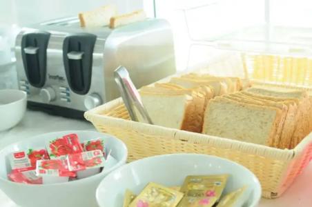 Montara and Resort Korat - 12