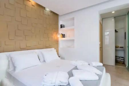 Diamond Luxury Suites - 33