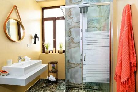 Diamond Luxury Suites - 8