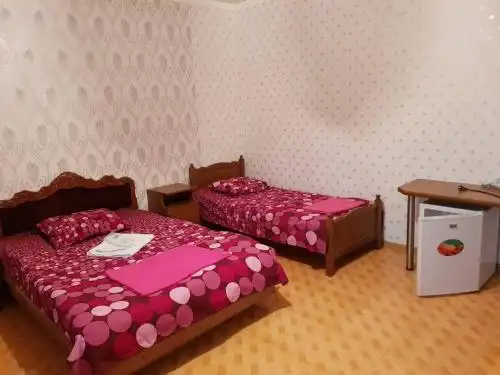Lizi - 29
