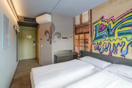 Felix Darmstadt - 52