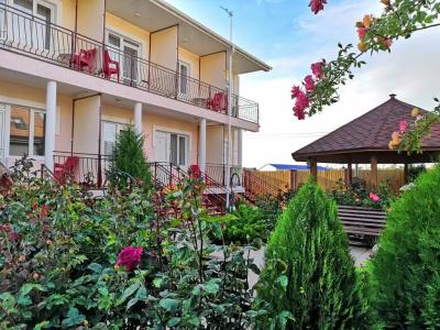 Уютный дворик - 23