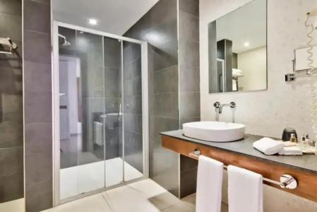 The George, Urban Boutique - 31