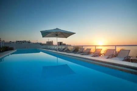 The George, Urban Boutique - 5